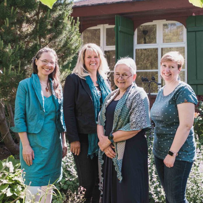 Da waren sie noch zu viert: Natascha Sturm (links) hat den Neissuferverlag verlassen. Jana Thiem, Sylke Hörhold und Kristin Brückner (v.l.n.r.) machen gemeinsam weiter. Foto: Tine Jurtz